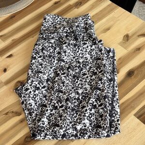 Marika Monochrome Abstract Leggings